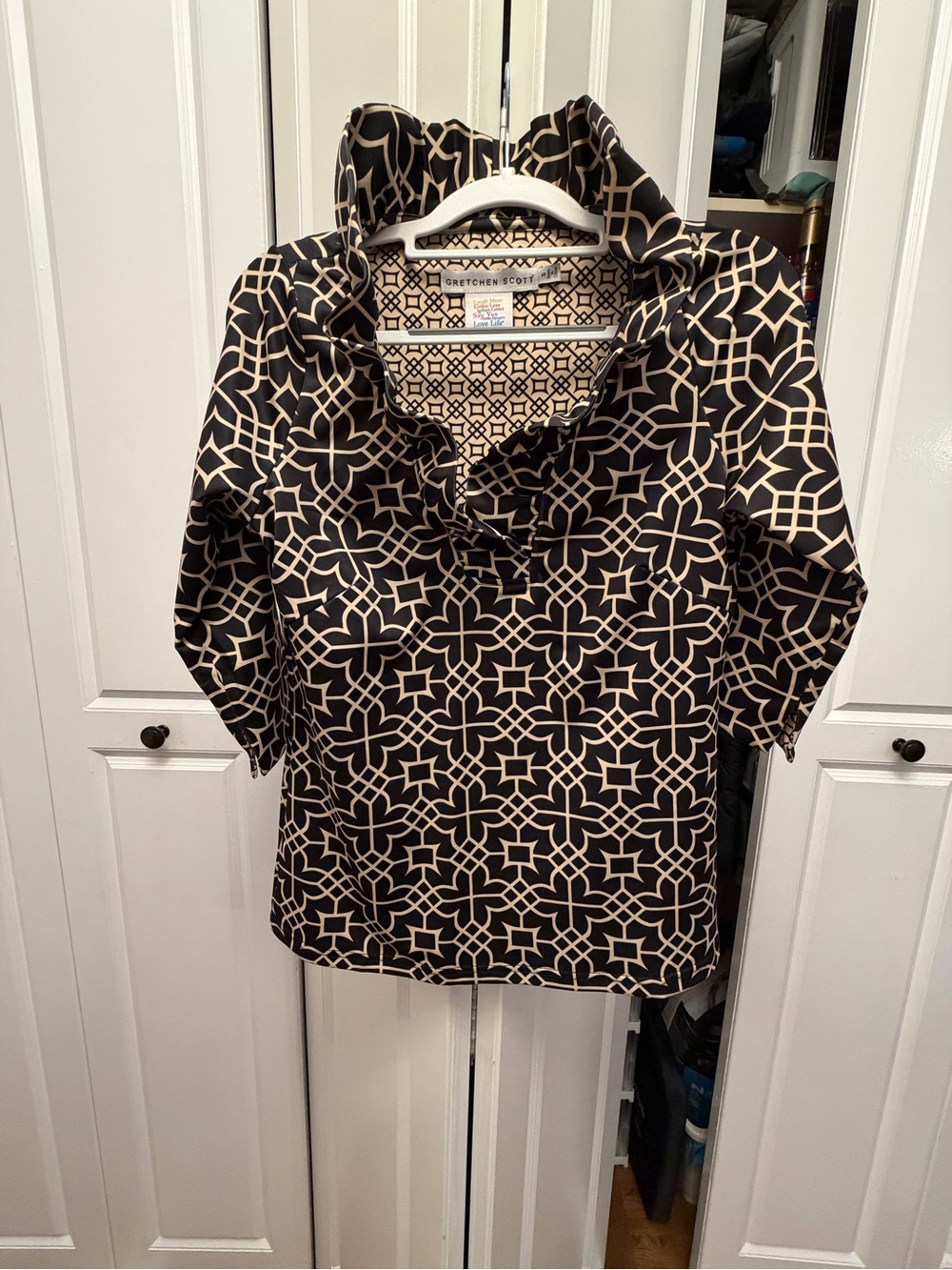 Gretchen Scott Designs Black & Cream Geometric Ruffle Collar Tunic